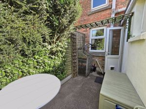 Photo 9- click for photo gallery